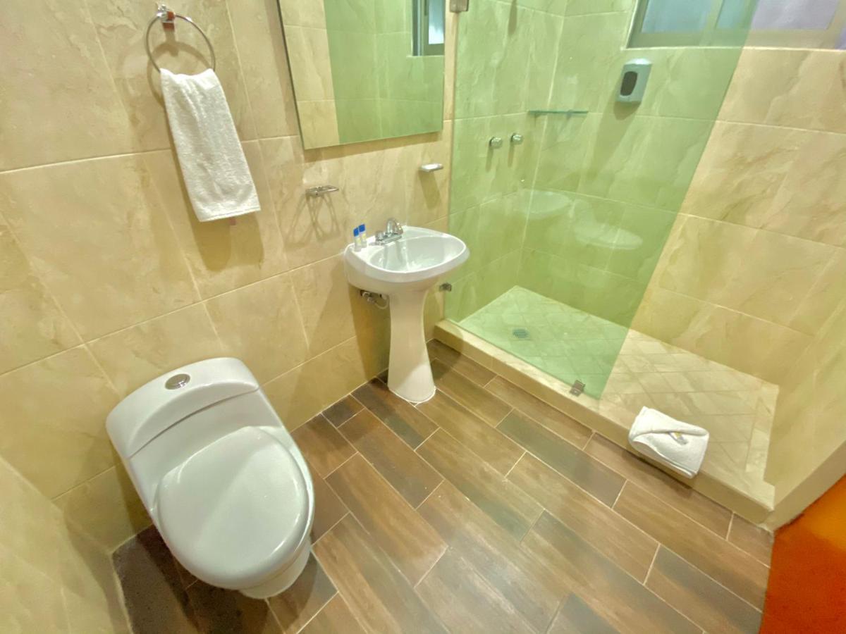 La Lola Hotel & Suites Mazatlan Bagian luar foto