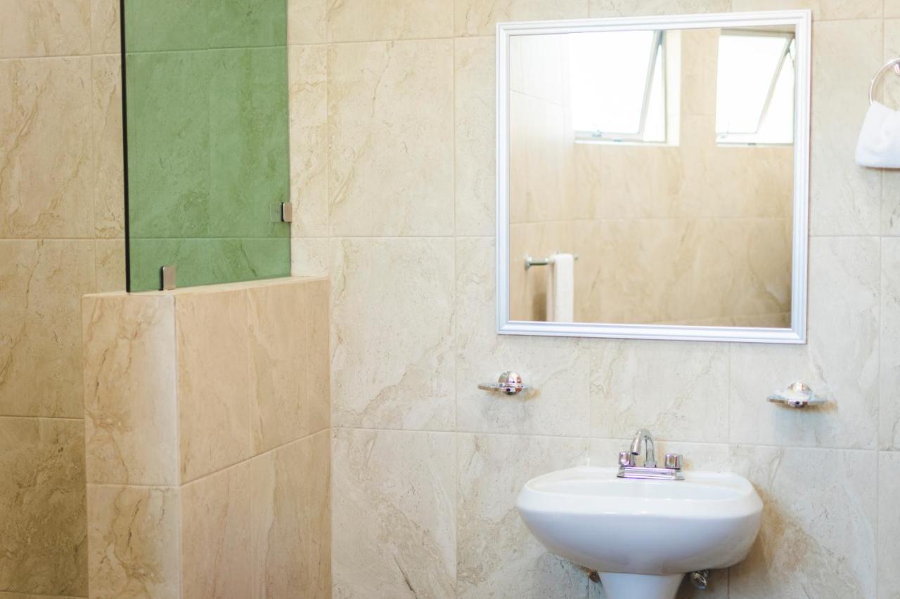 La Lola Hotel & Suites Mazatlan Bagian luar foto